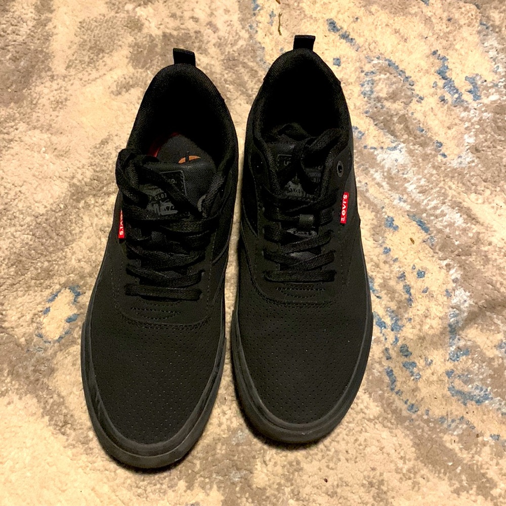 Levi’s canvas shoes